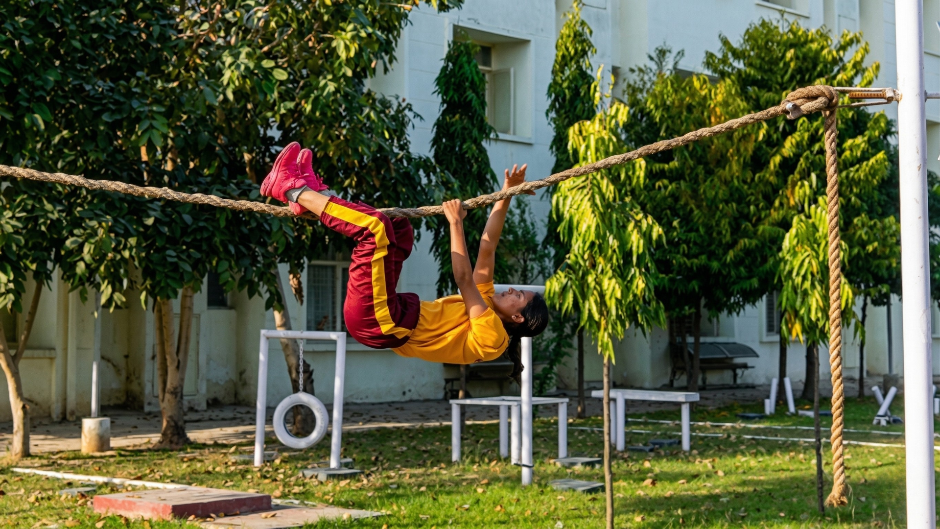 how to crack SSB interview for girls Punjab - lady cadets on GTO obstacle course at Mai Bhago AFPI Mohali during SSB preparation drills